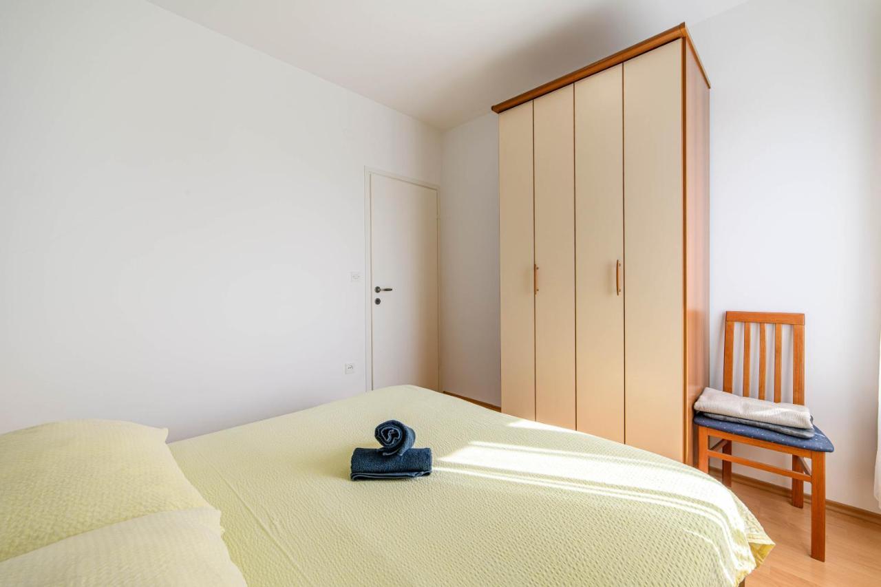 Apartman More Šibenik Buitenkant foto