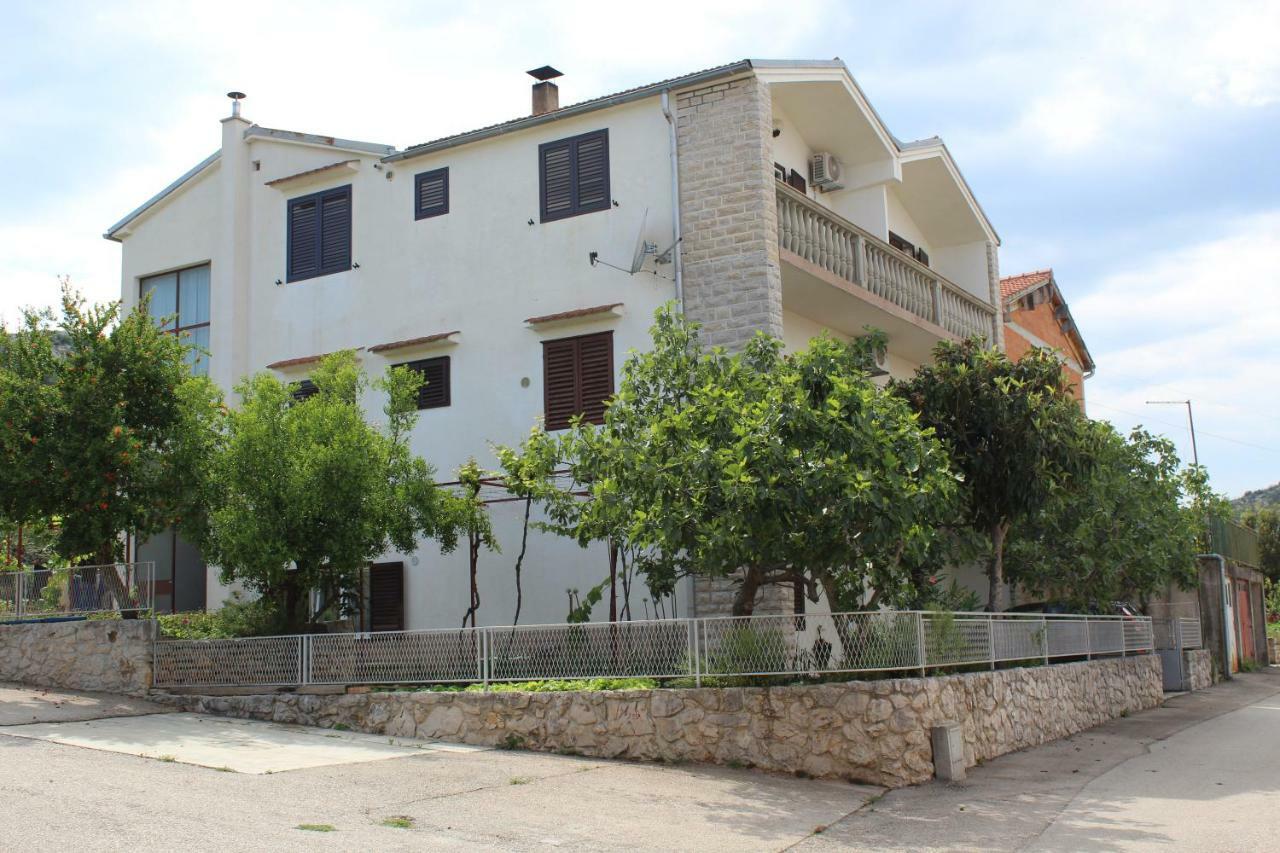 Apartman More Šibenik Buitenkant foto