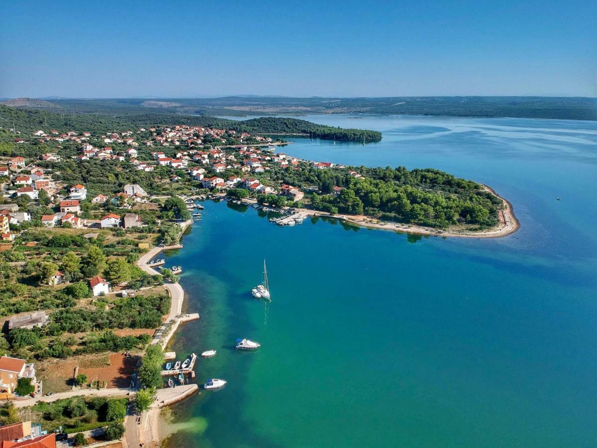 Apartman More Šibenik Buitenkant foto